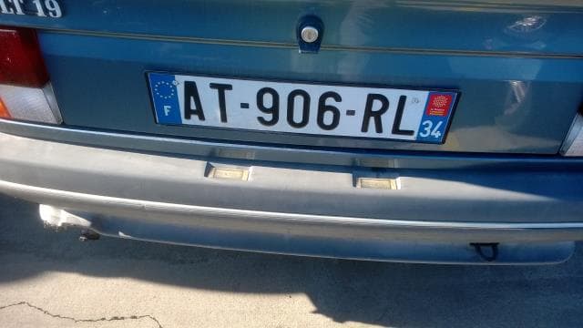 Feu arriere principal gauche (feux) Renault R19 · photo 1
