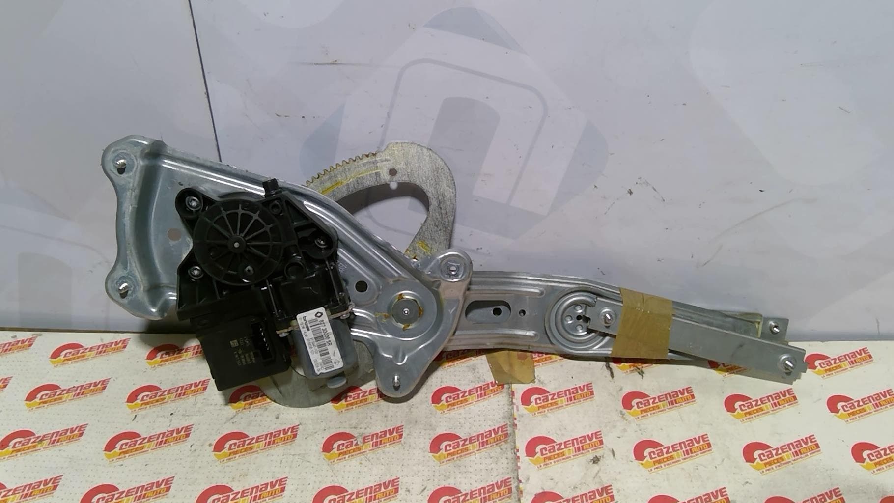 Leve vitre electrique arriere droit Renault Scenic 3 · photo 1