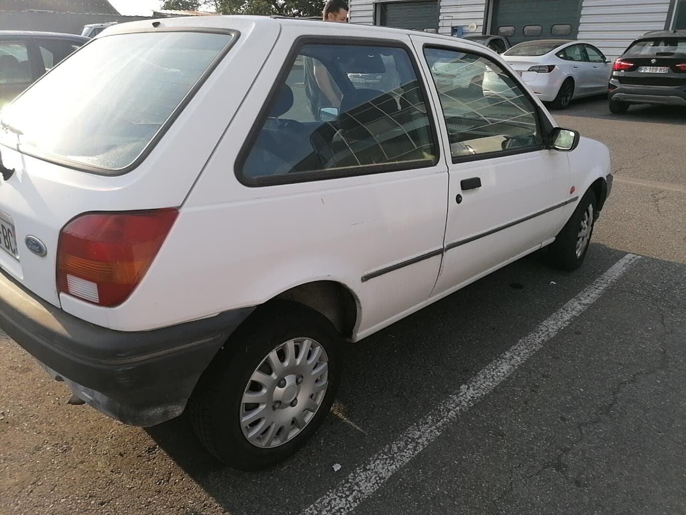 Platine feu arriere droit Ford Fiesta · photo 1