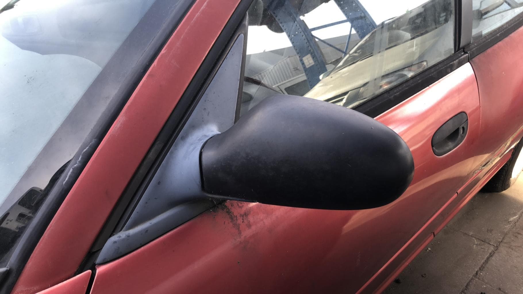 Retroviseur gauche Chrysler Neon · photo 1