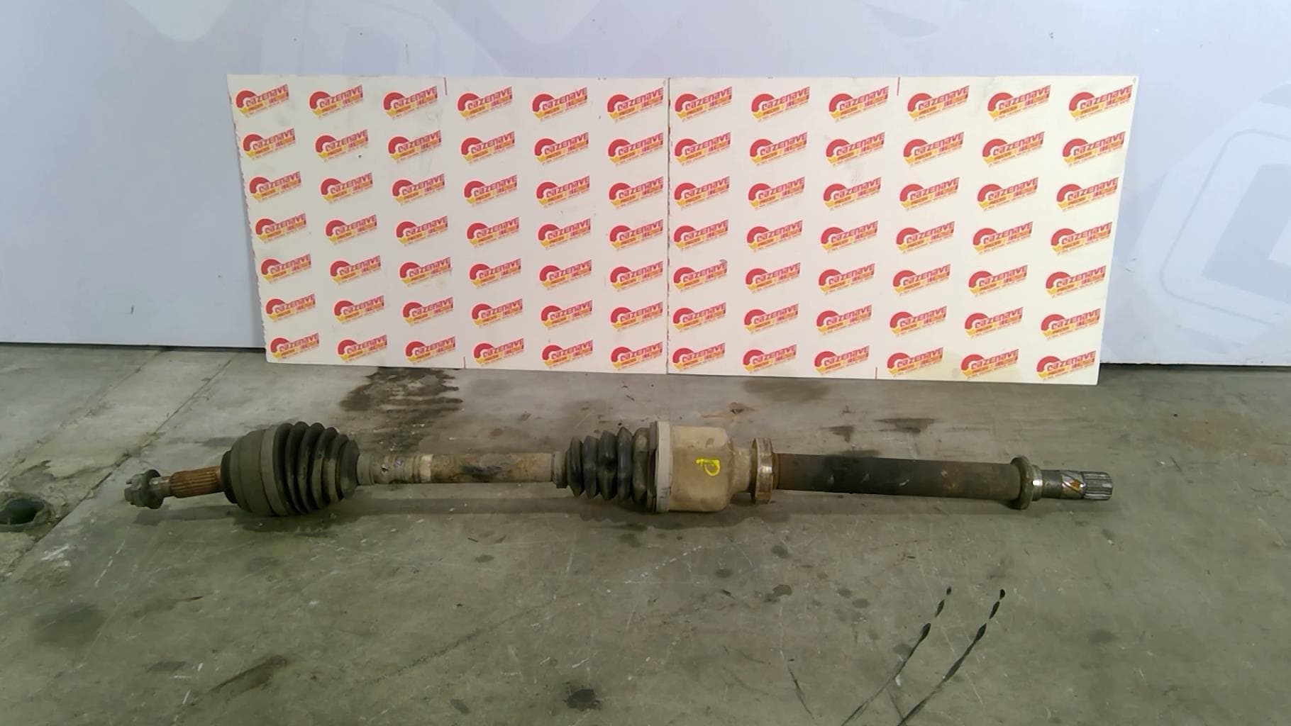 Cardan droit (transmission) Peugeot 106 · photo 1