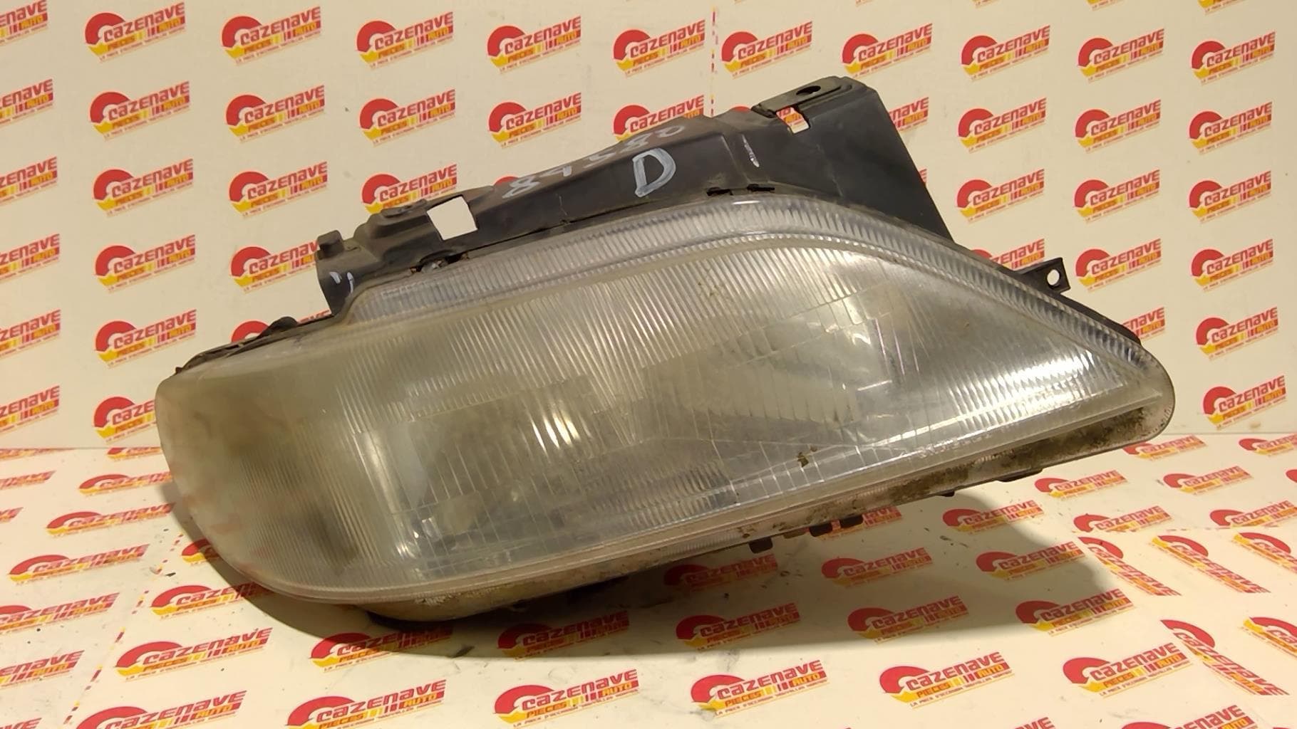Optique avant principal droit (feux)(phare) Citroen Xsara · photo 1
