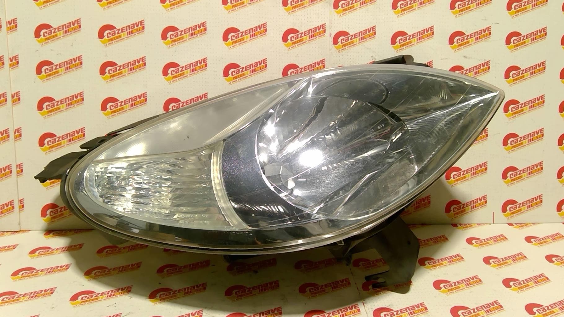 Optique avant principal droit (feux)(phare) Citroen Xsara Picasso · photo 1