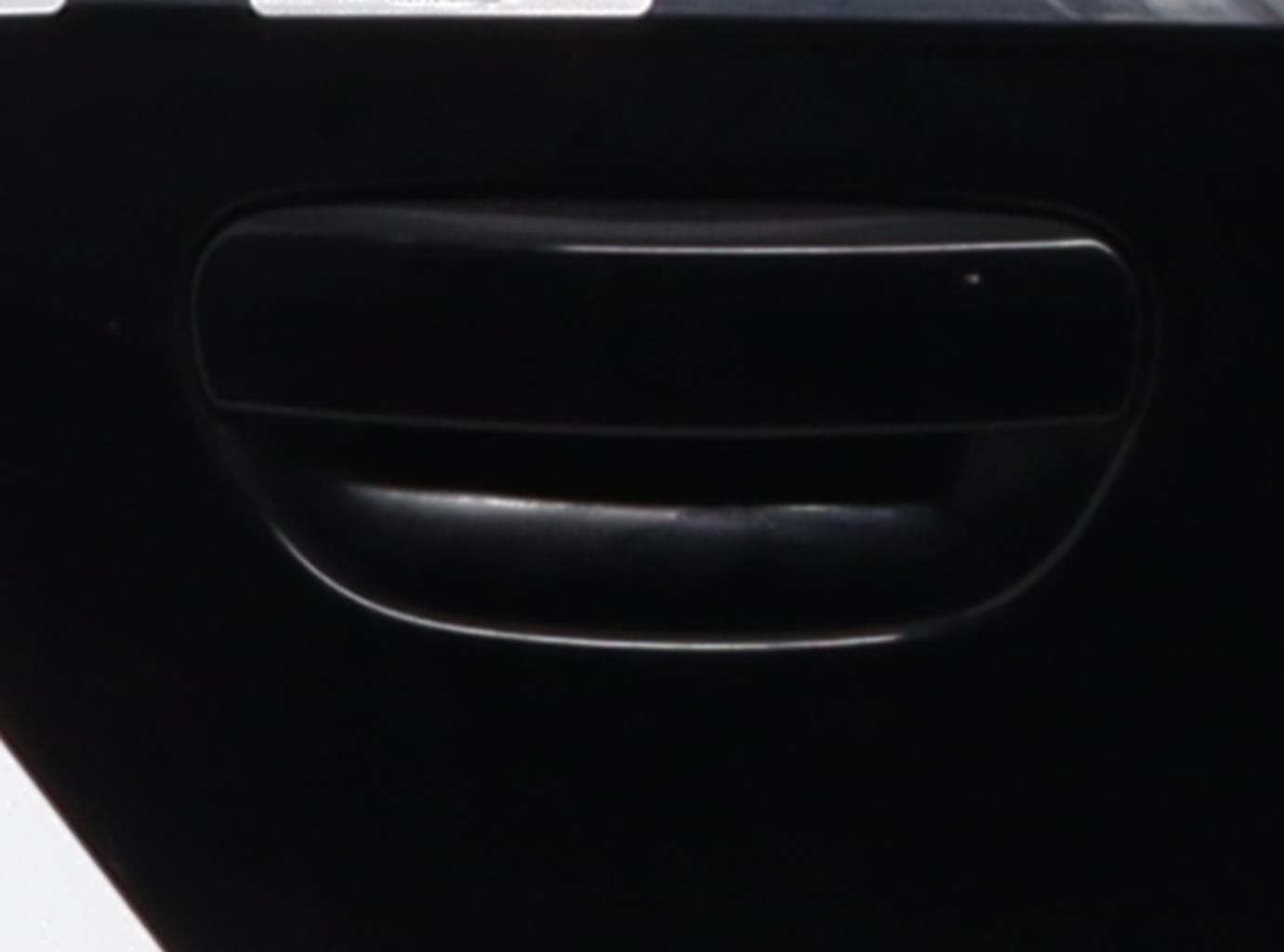 Poignee porte arriere droit Audi A4 2 · photo 1