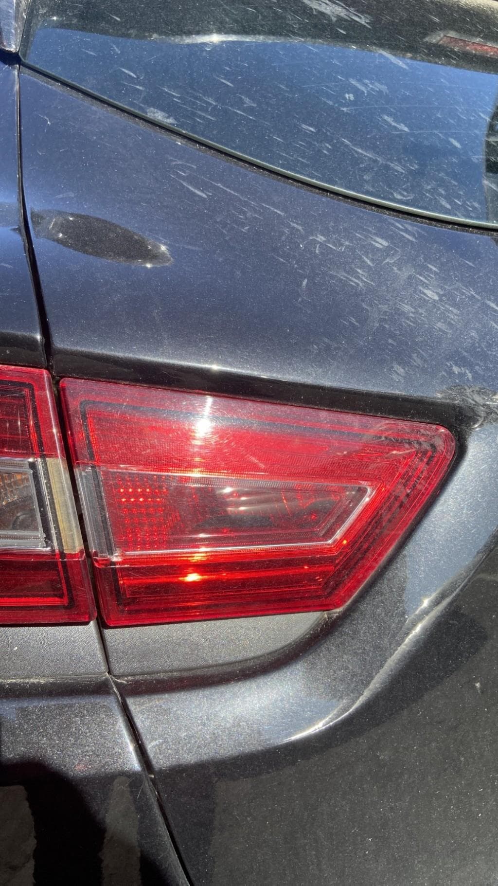 Feu arriere secondaire gauche (feux) Renault Clio 4 · photo 1
