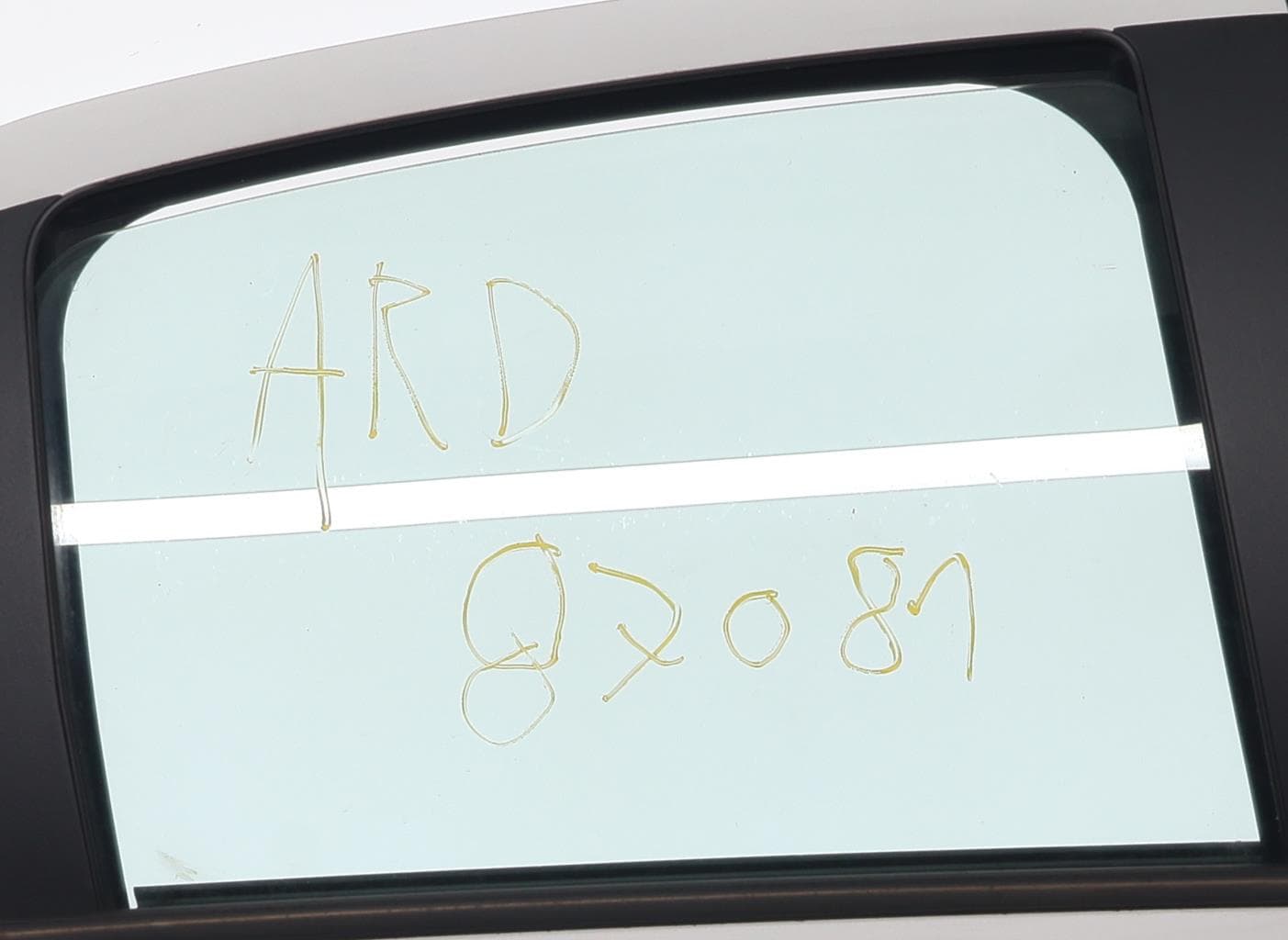 Vitre arriere droit Citroen C3 2 · photo 1