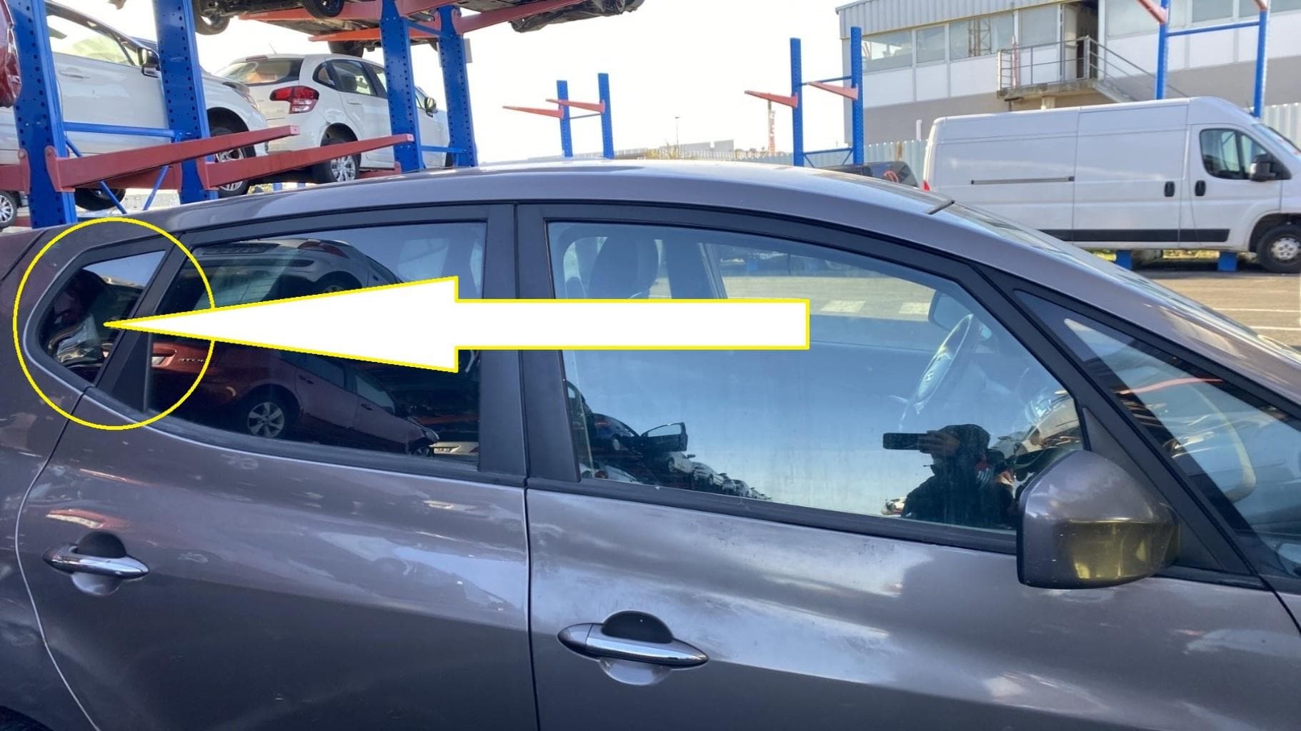 Custode arriere droit Hyundai IX 20 · photo 1
