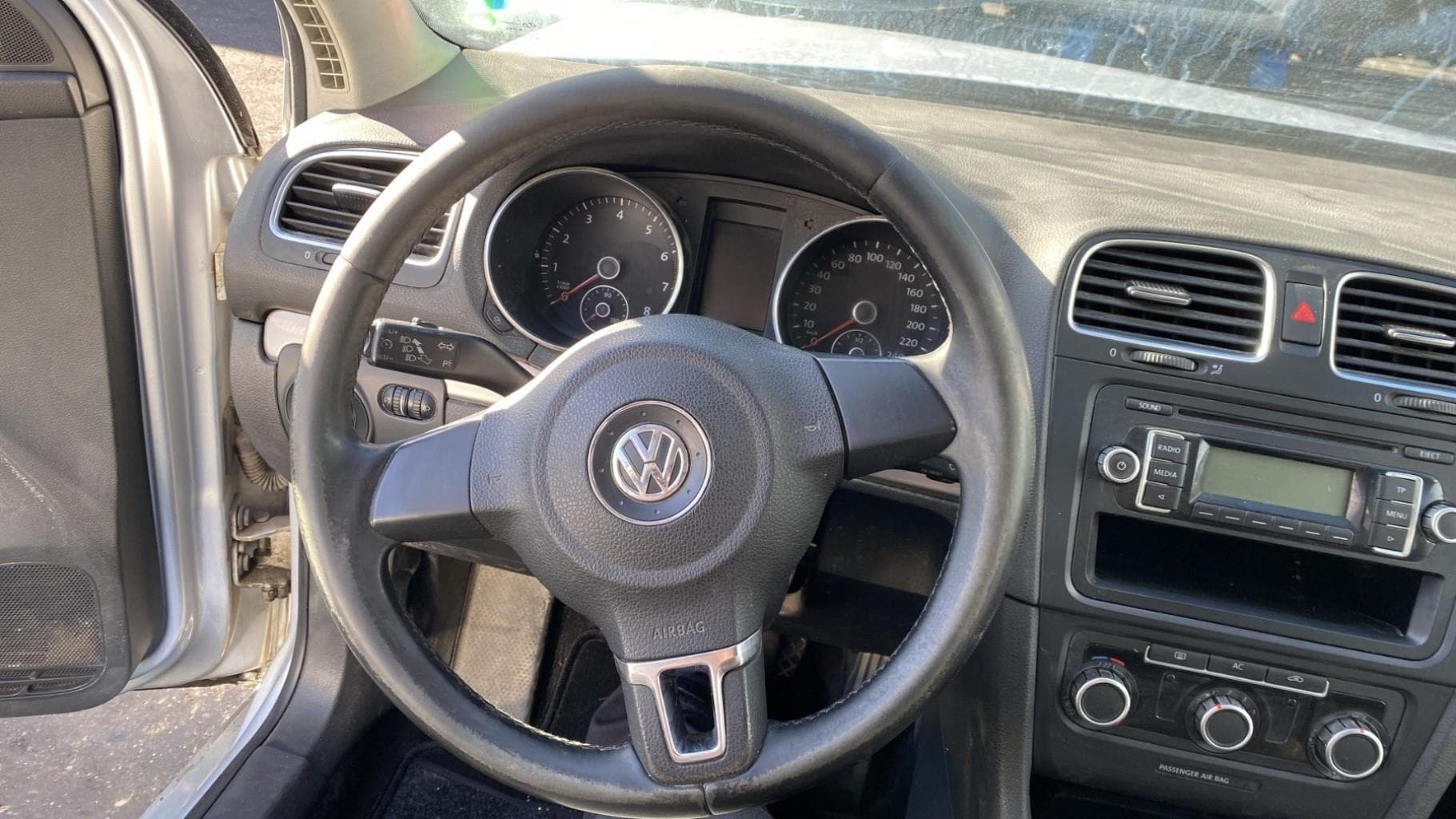 Volant Volkswagen Golf 6 · photo 1