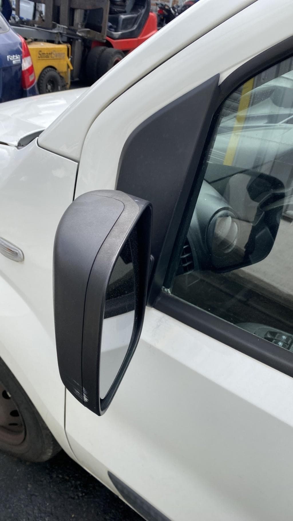 Retroviseur gauche Peugeot Bipper · photo 1
