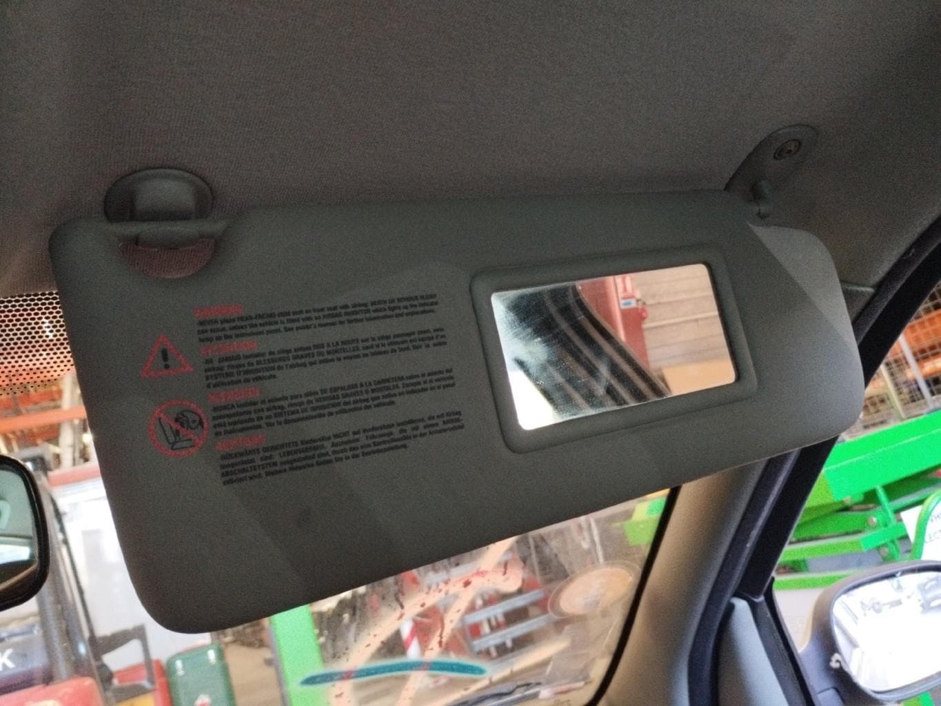 Pare soleil droit Renault Clio 2 · photo 1