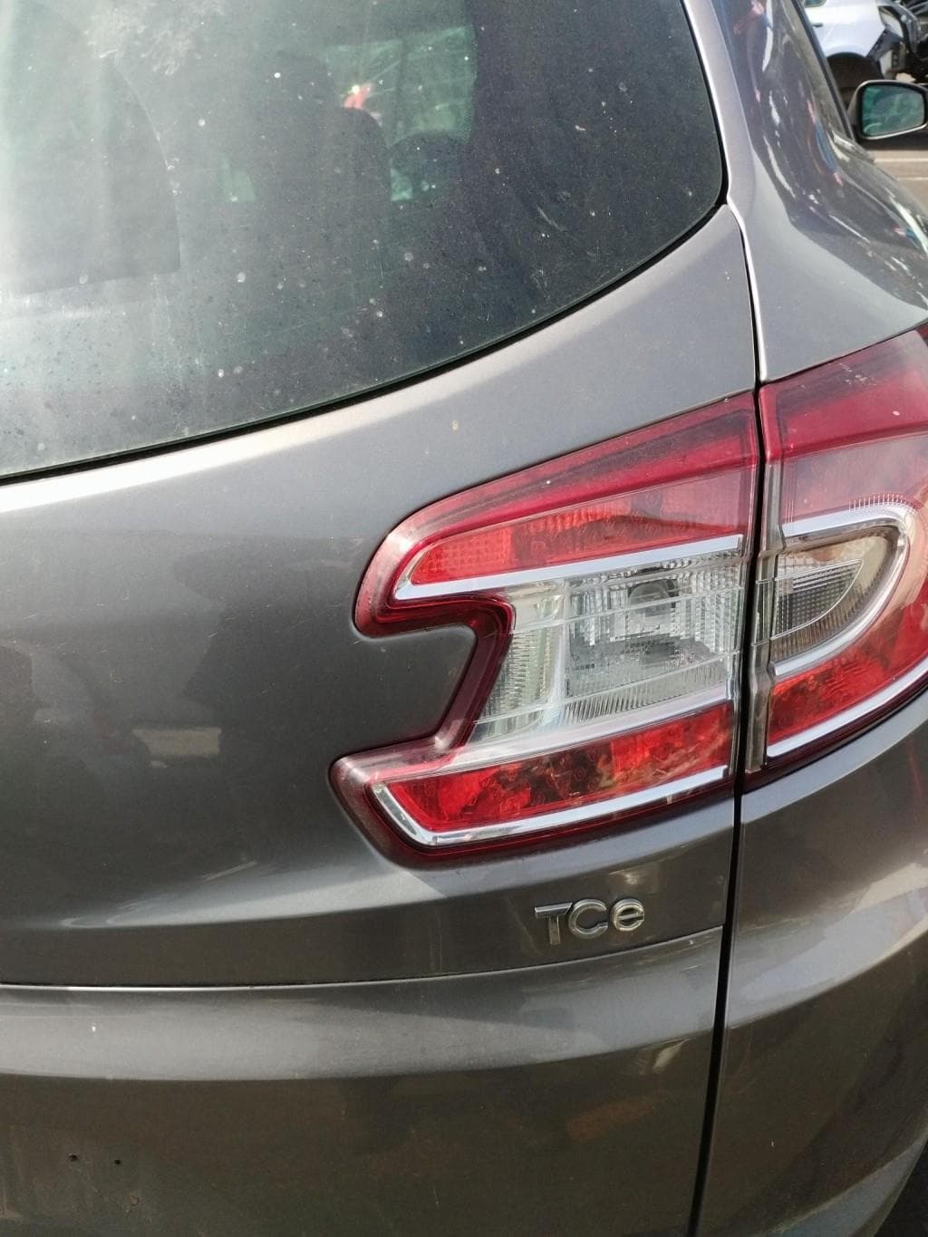 Feu arriere secondaire droit (feux) Renault Megane 3 · photo 1