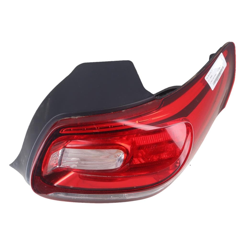 Feu arriere principal droit (feux) Citroen DS3 · photo 1