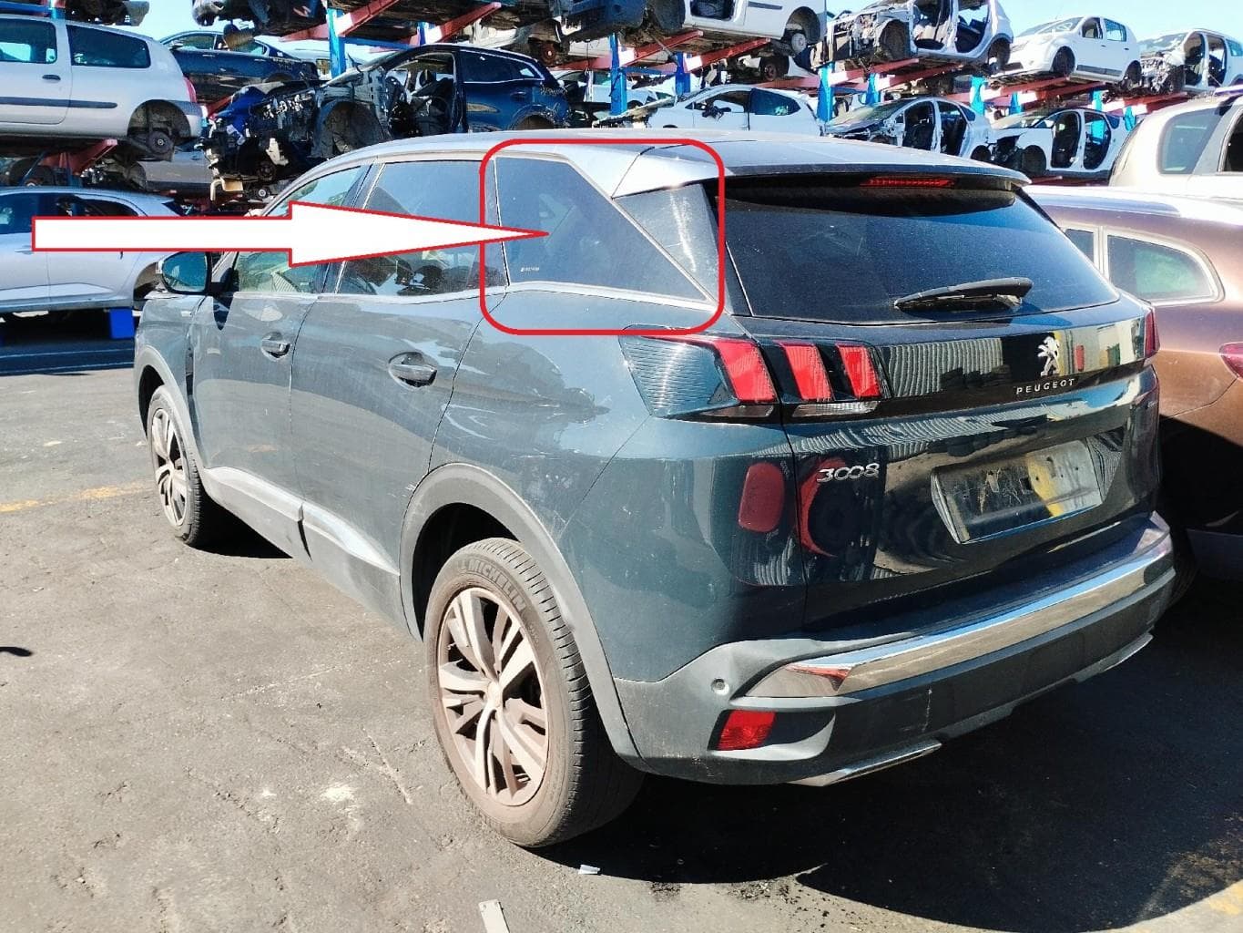 Custode arriere gauche Peugeot 3008 2 · photo 1