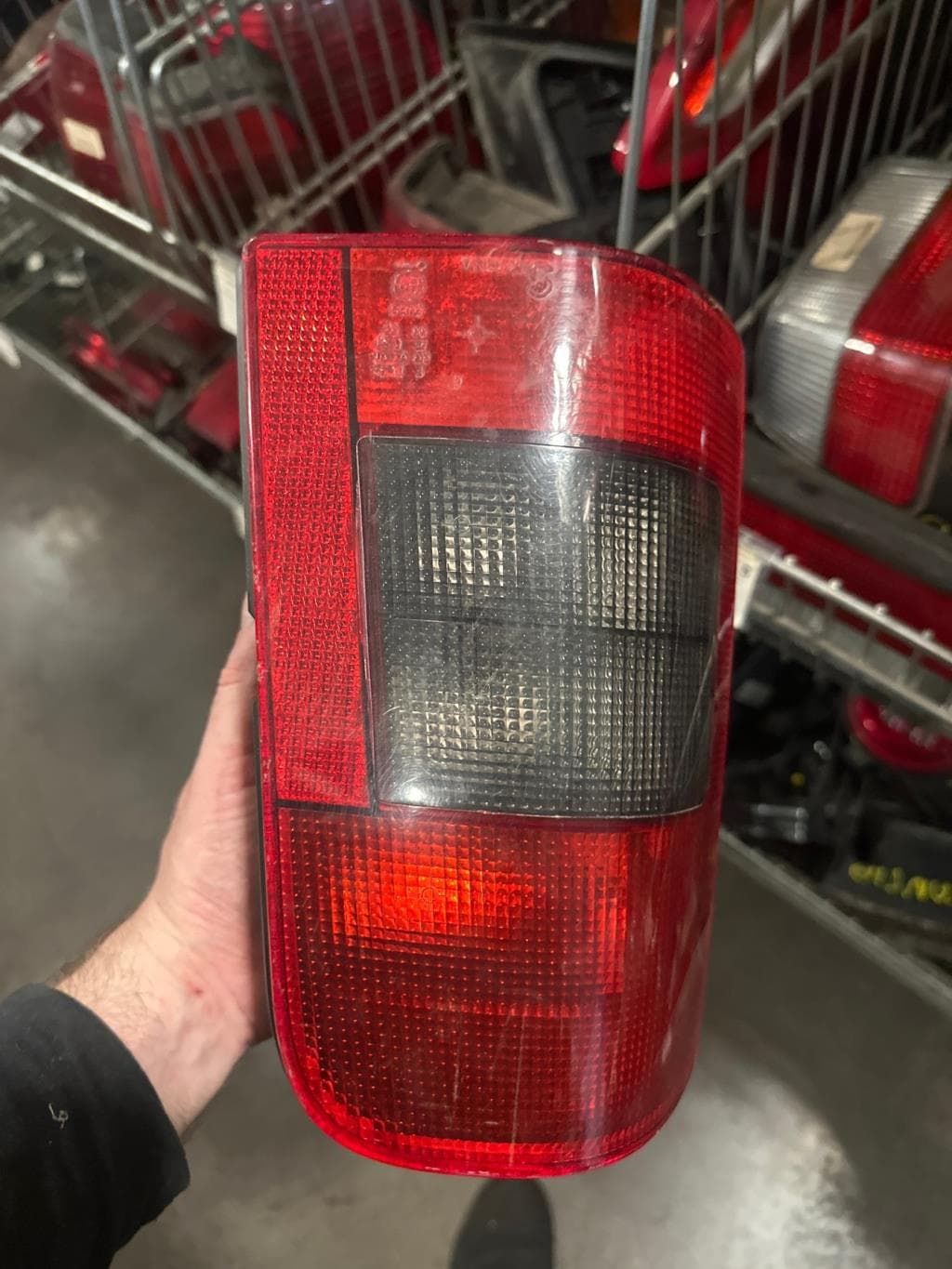Platine feu arriere gauche Citroen Berlingo 1 · photo 1
