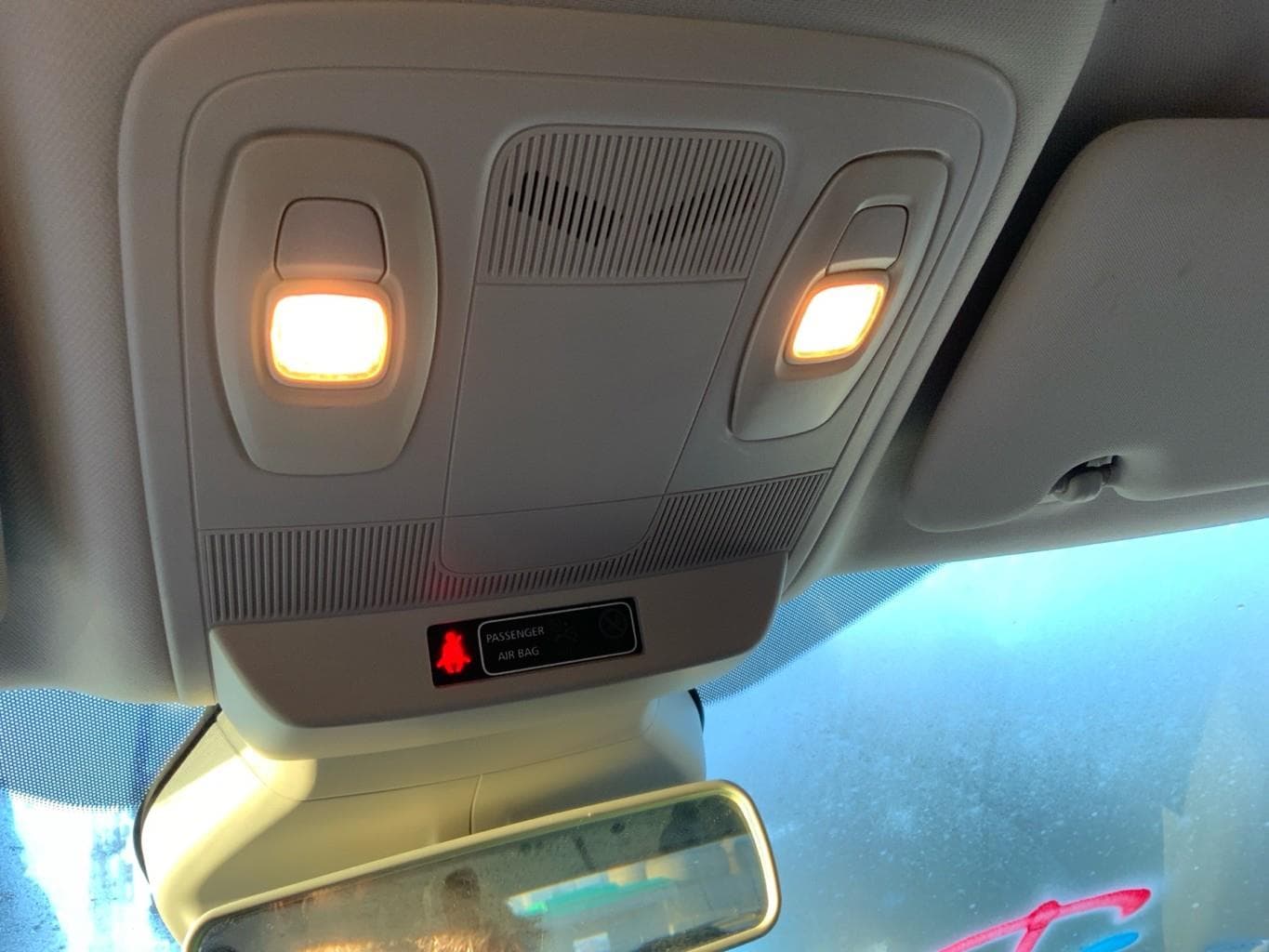 Eclairage de plafonnier Renault Megane 4 · photo 1