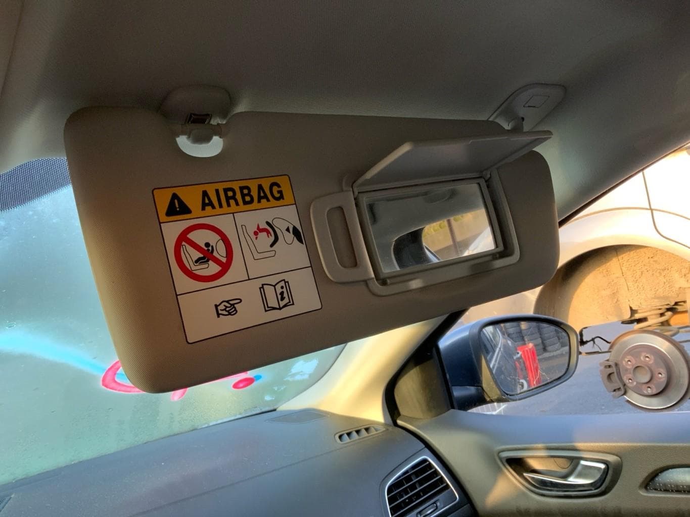 Pare soleil droit Renault Megane 4 · photo 1