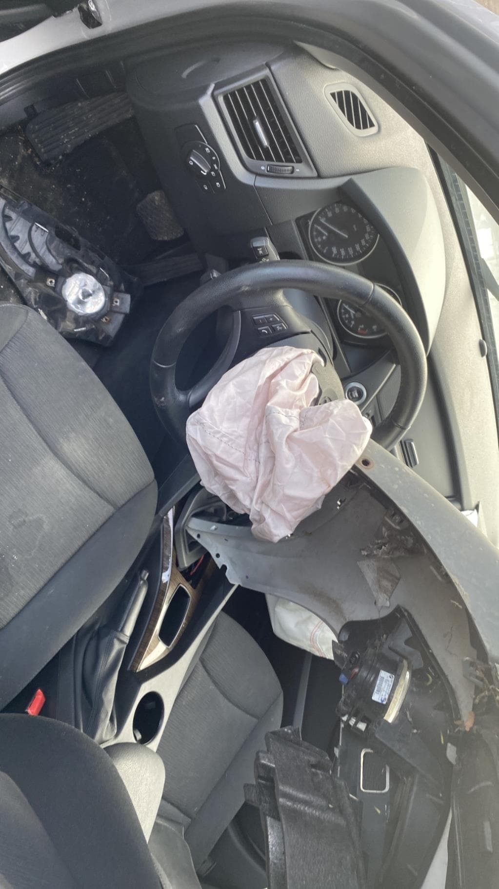 Leve vitre electrique arriere gauche BMW X1 E84 · photo 1