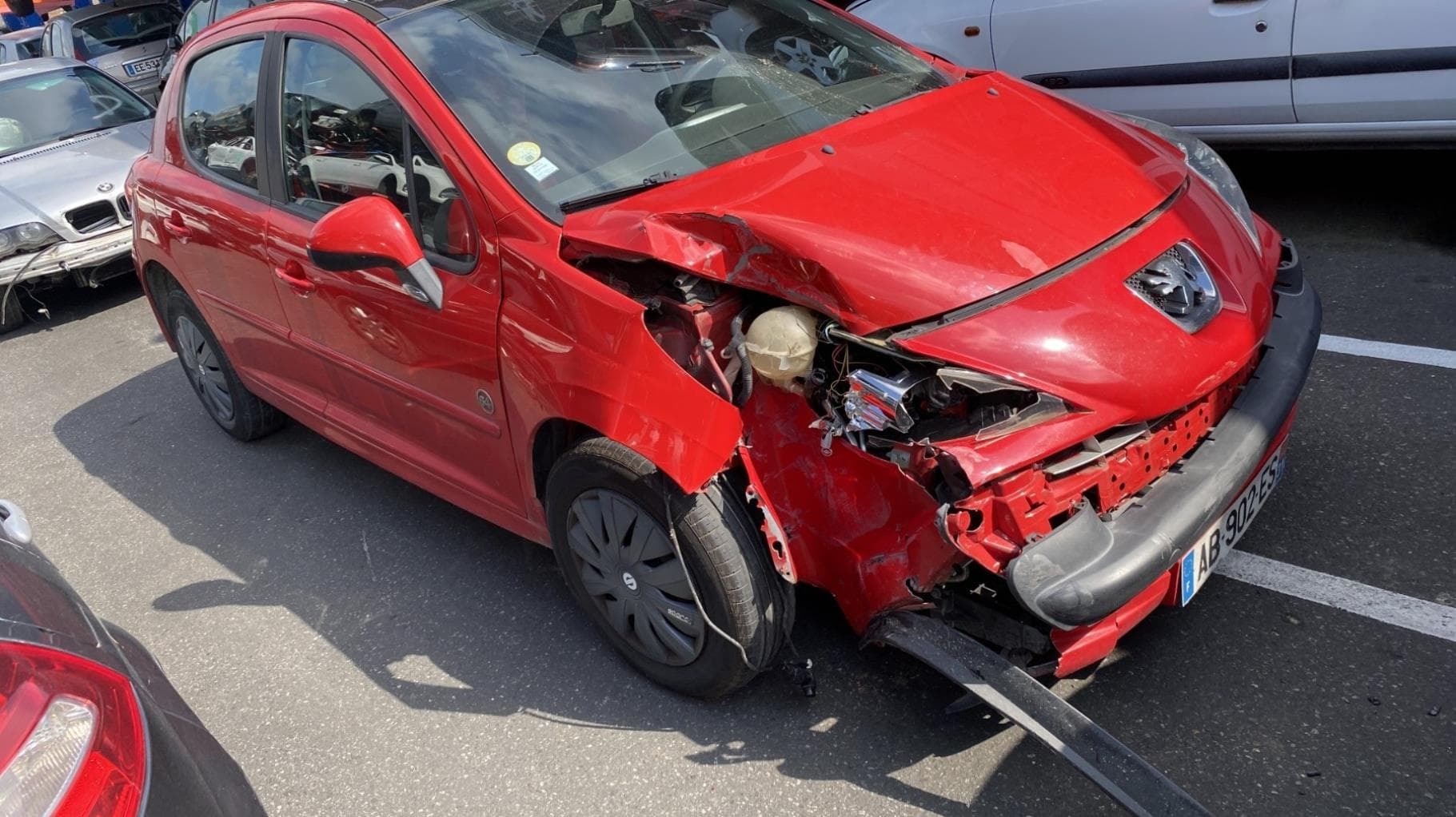 Vitre avant gauche Peugeot 207 · photo 1