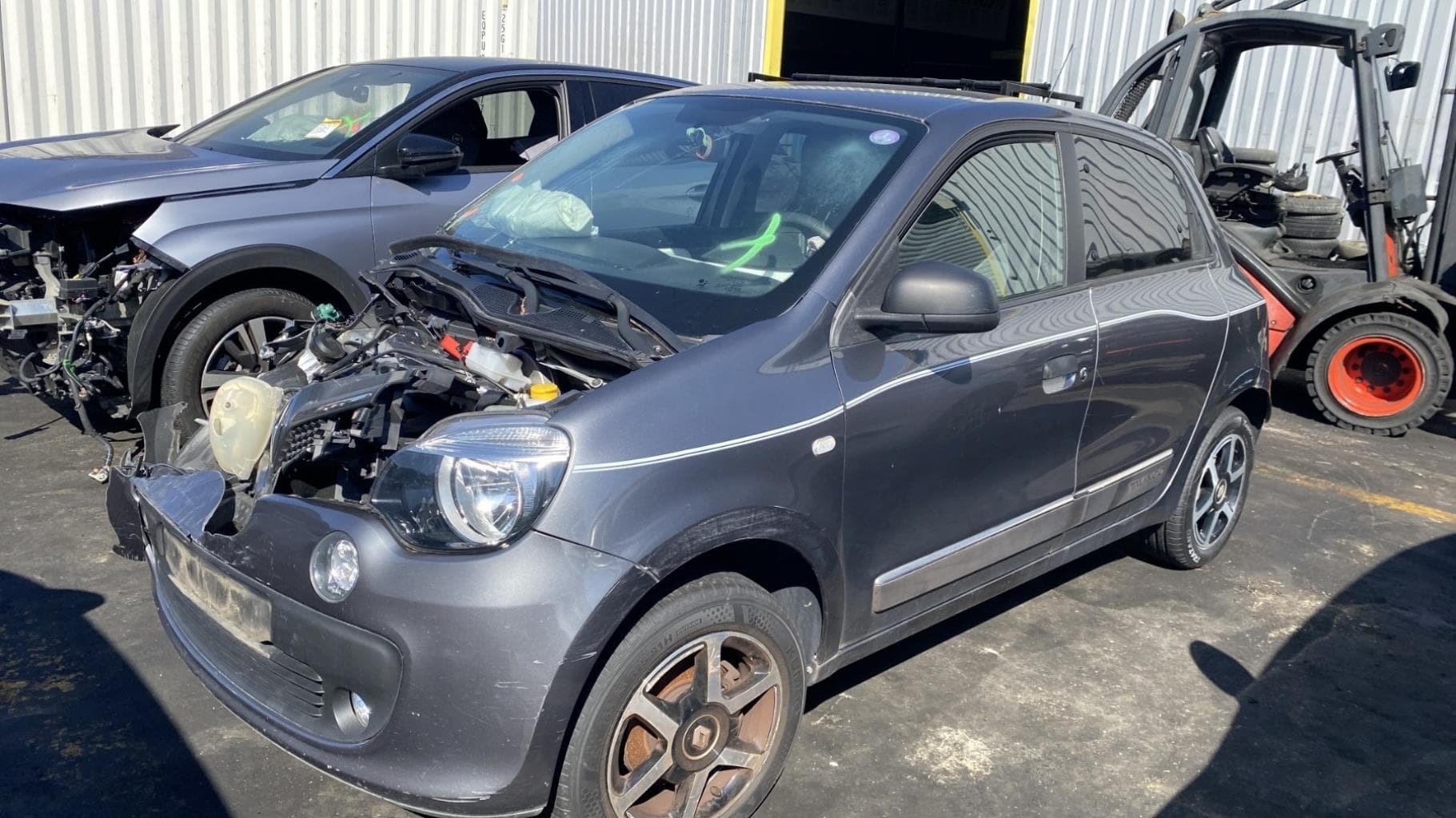 Leve vitre electrique avant gauche Renault Twingo 3 · photo 1