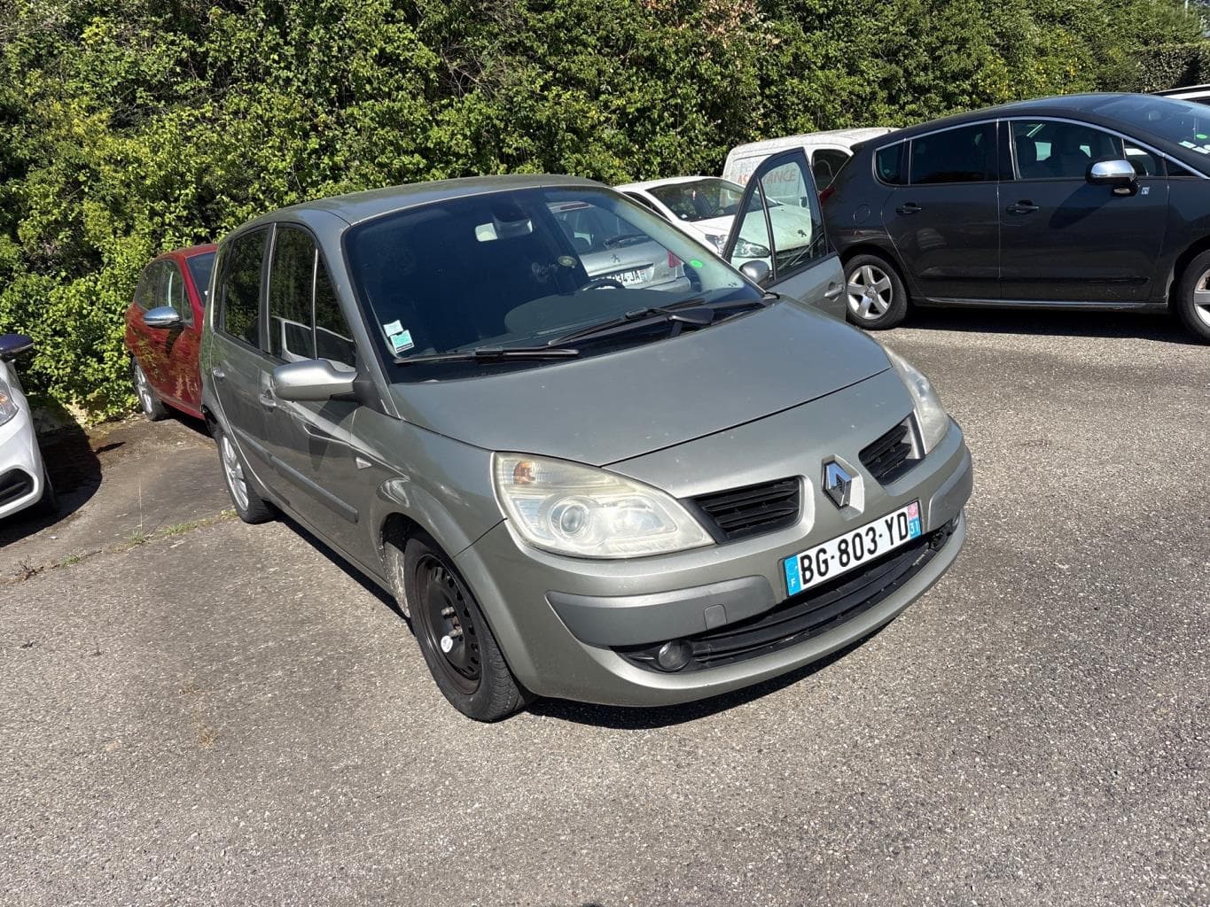 Aile avant droit Renault Scenic 2 · photo 1